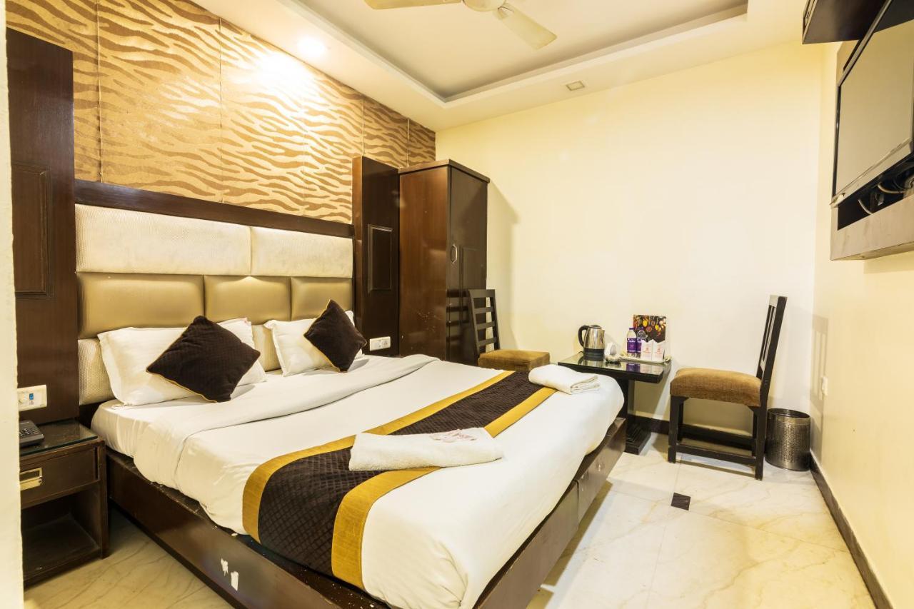 Hotel Grand Shyam- In Front Of New Delhi Railway Station-Couple Friendly Ню Делхи Екстериор снимка